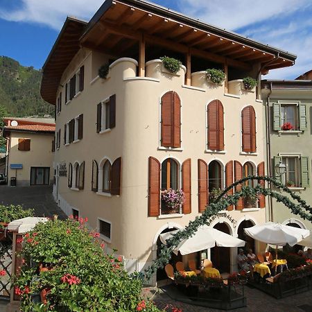 Garni Hotel Tignale Luaran gambar