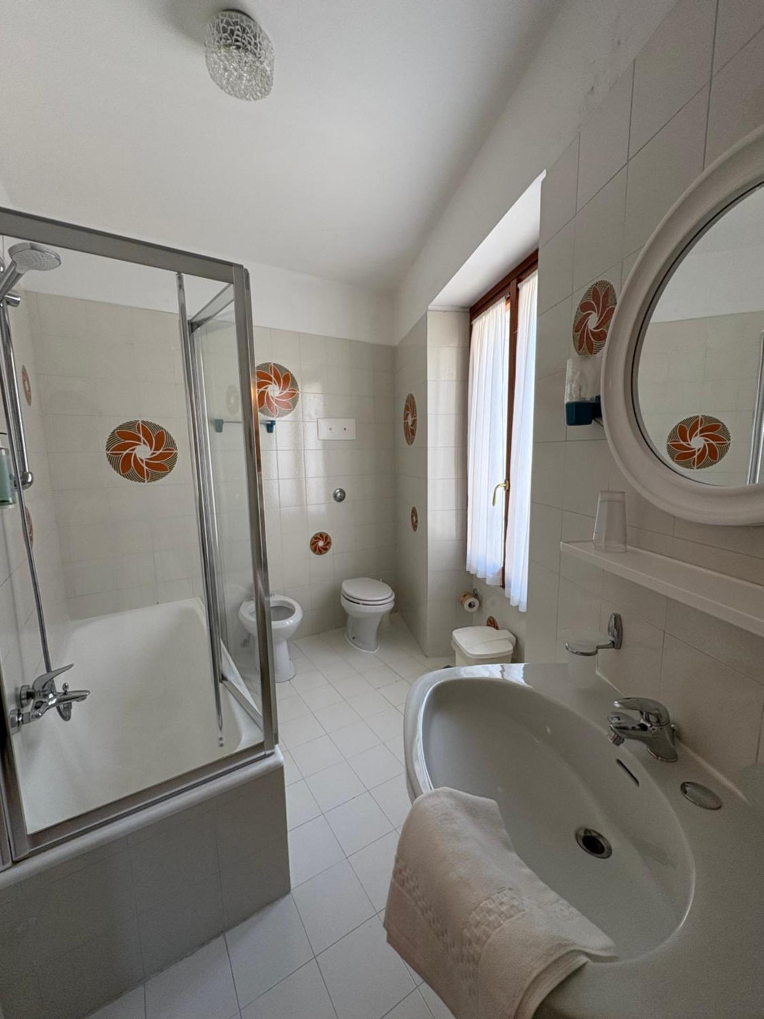 Garni Hotel Tignale Luaran gambar