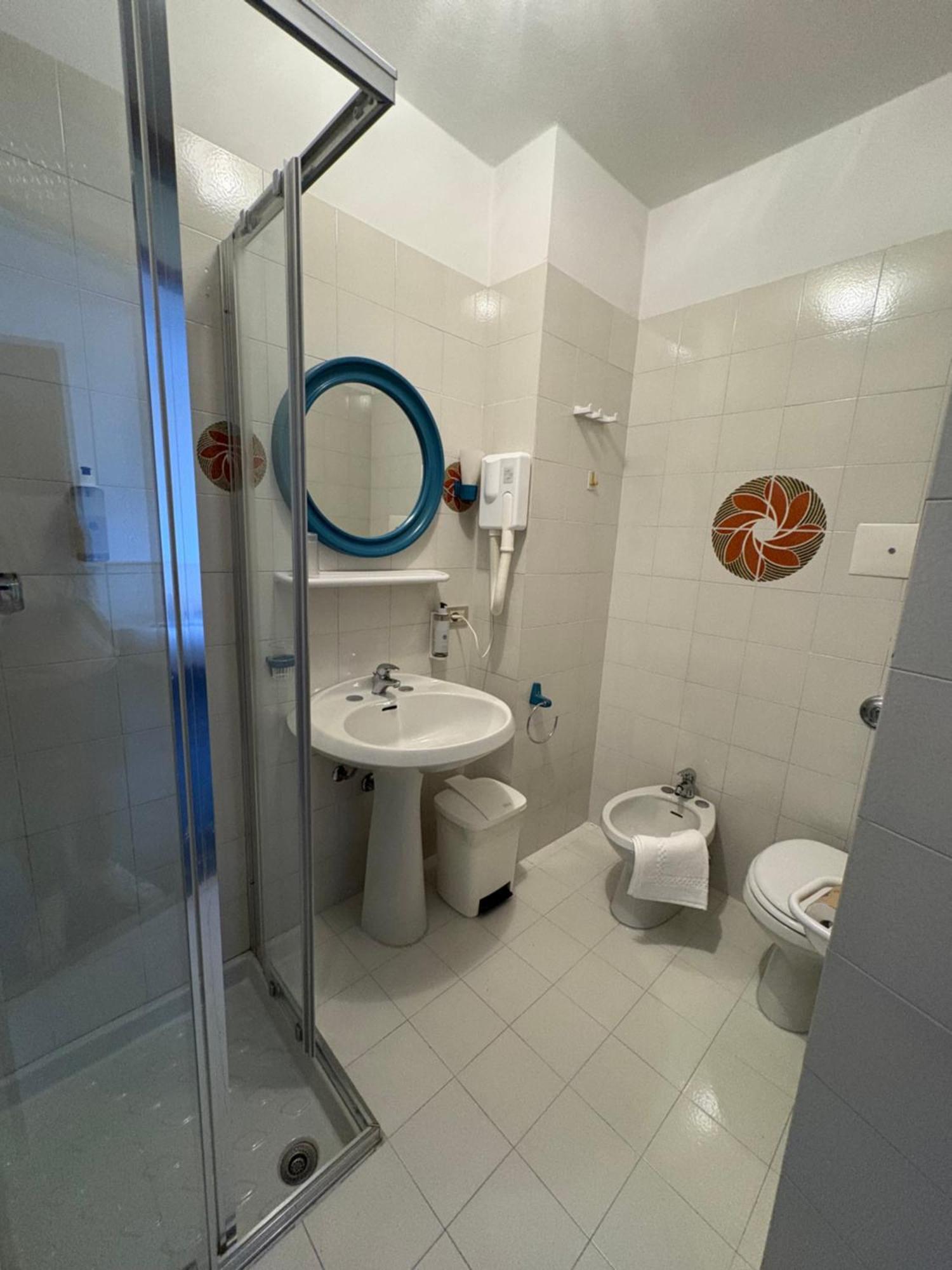 Garni Hotel Tignale Luaran gambar