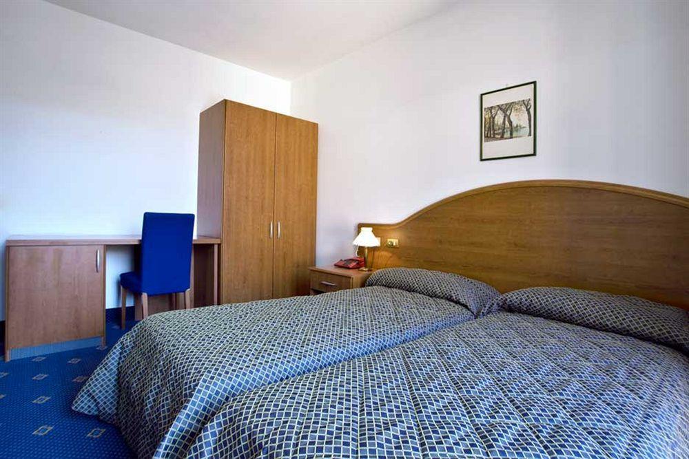 Garni Hotel Tignale Luaran gambar