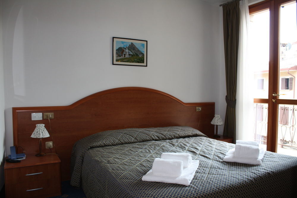 Garni Hotel Tignale Luaran gambar
